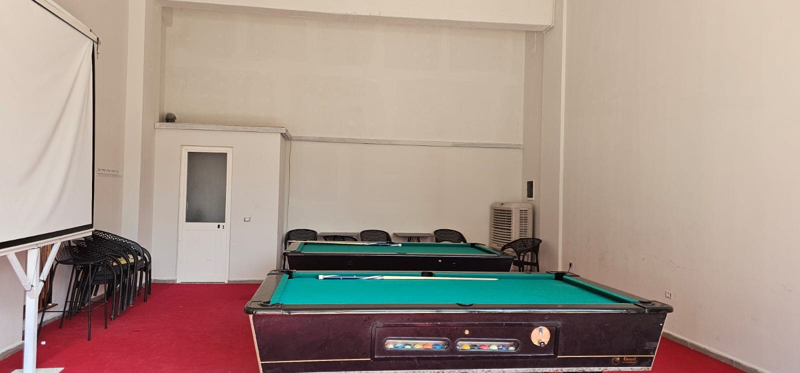Biznes për Shitje (Bar-Kafe + Bilardo) pranë Vilës L, Astir! 4