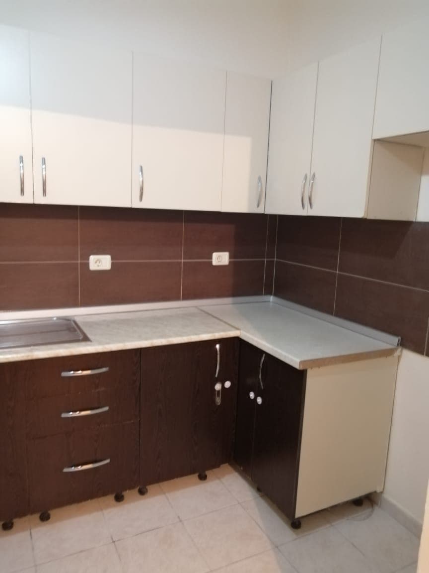 Apartament 2+1 per qera/shitje tek Komuna e Parisit.