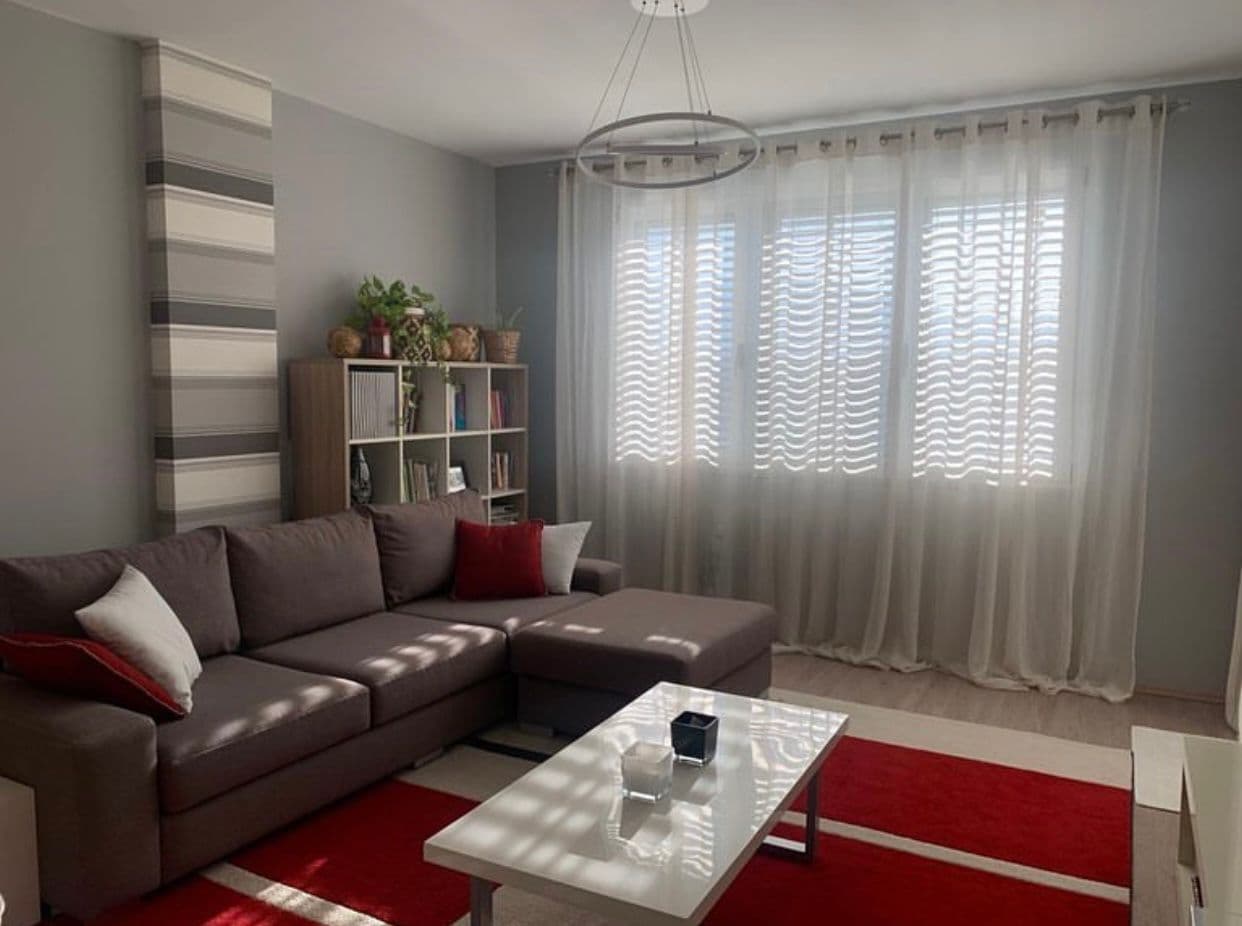 SHITET APARTAMENT 2+1 TEK LIQENI I THATË!