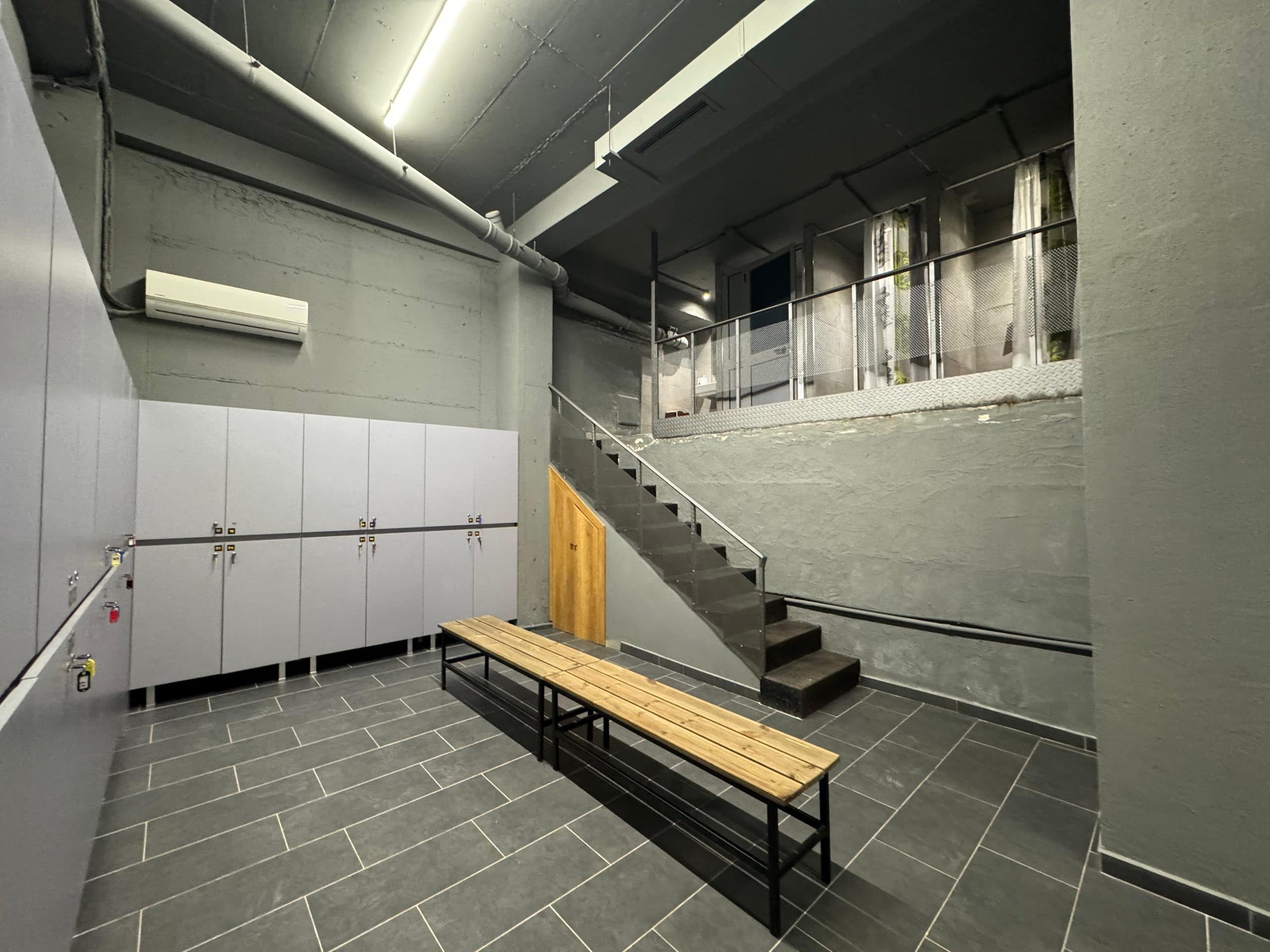 Ambient biznesi për qira ,750 m2, tek Rruga e Elbasanit! 4