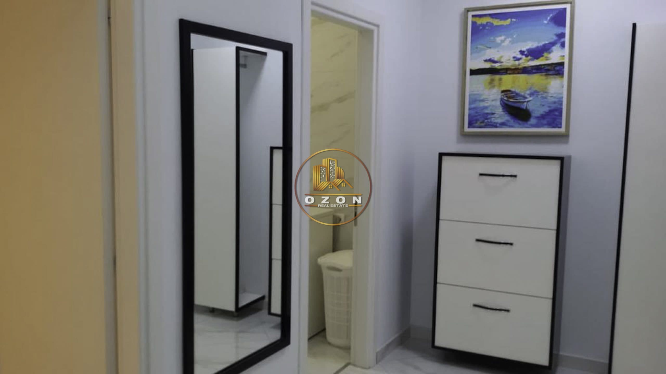 JEPET ME QERA APARTAMENT 2+1 NE QENDER TE TIRANES !