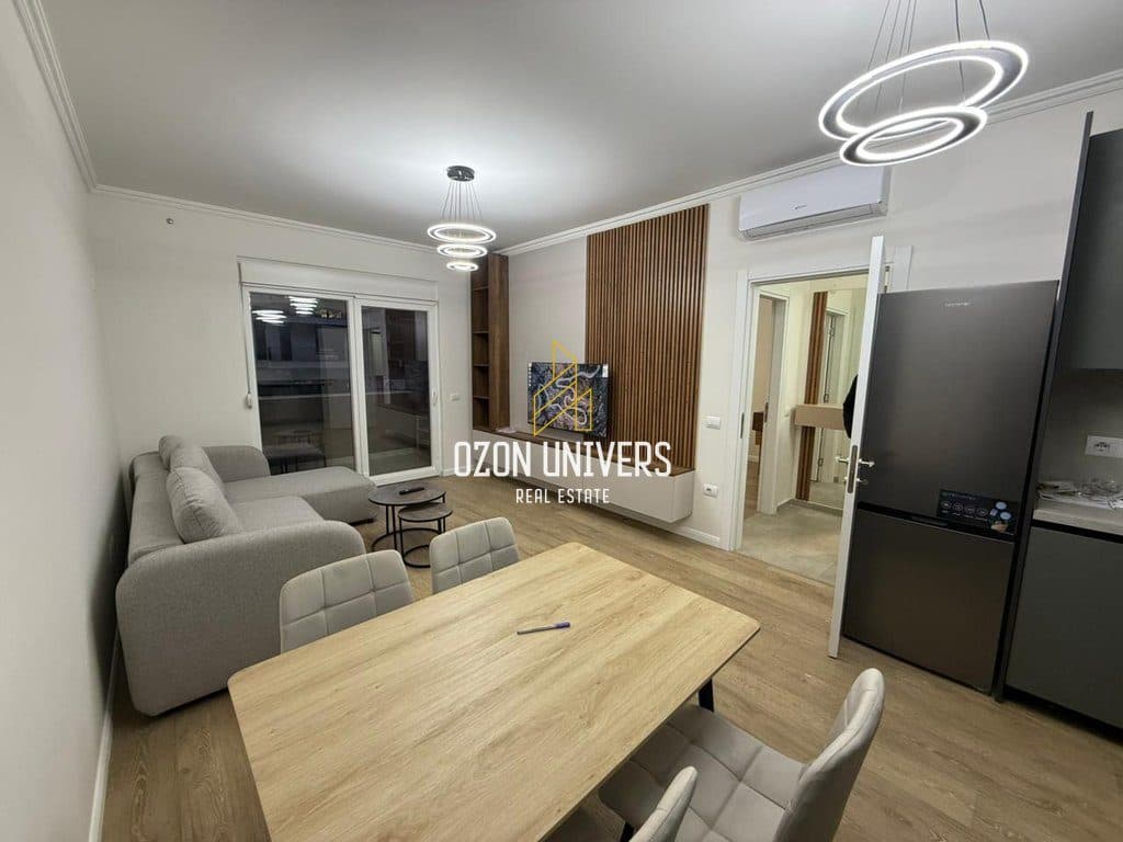 Apartament 1+1 për qira, tek Komuna e Parisit!