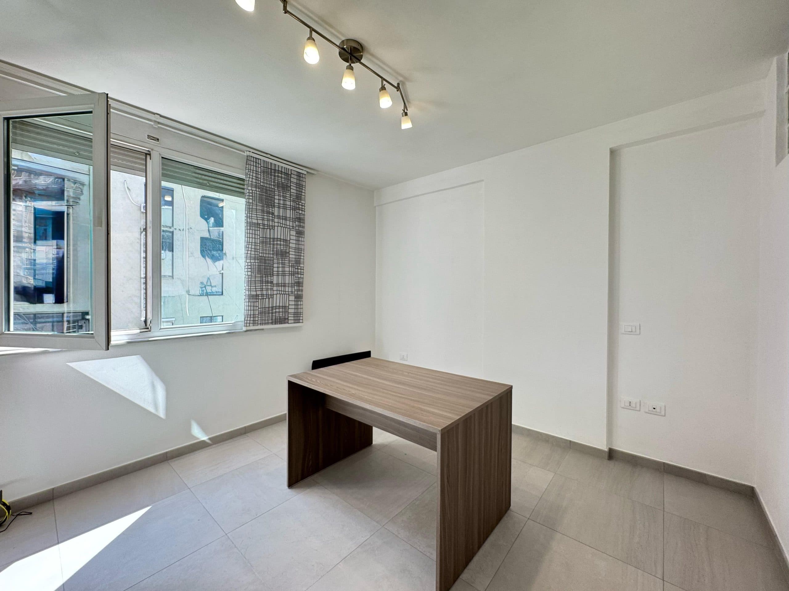 Apartament 2+1 me qira (biznes ose banimin) – Ish Ekspozita! 4