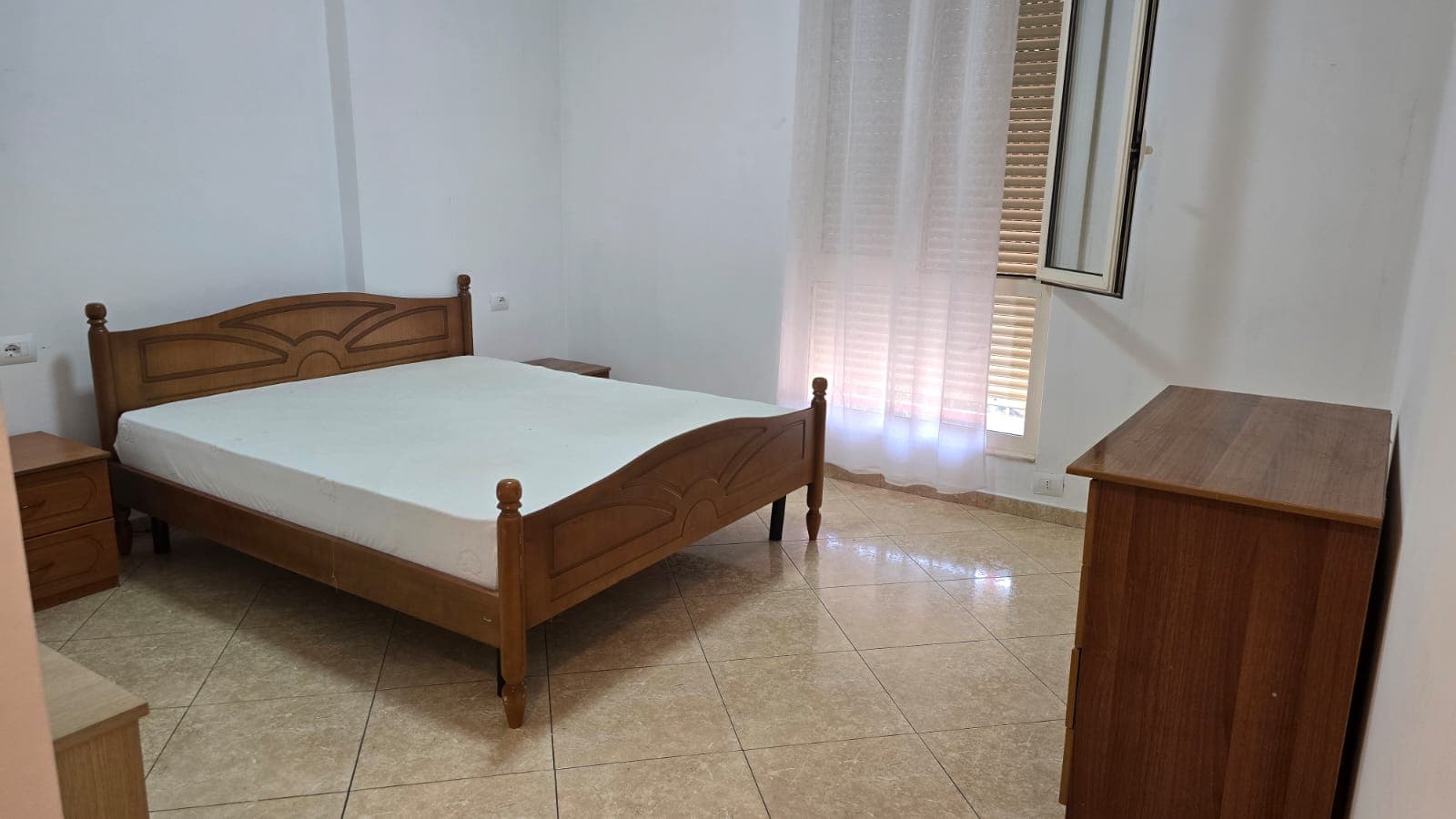 Jepet Me Qira Apartament 2+1+2 Pranë Hotel Hilton! 3
