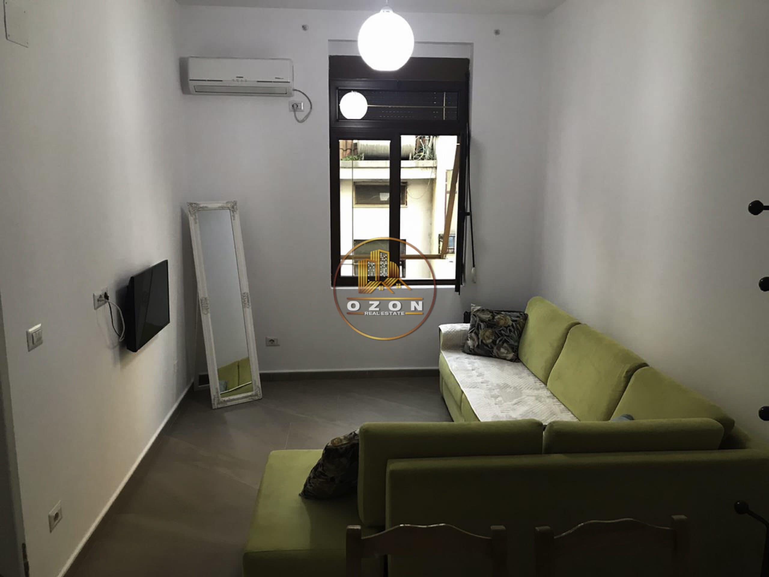 Jepet me qera apartament 1+1 ,Adresa : Blloku .