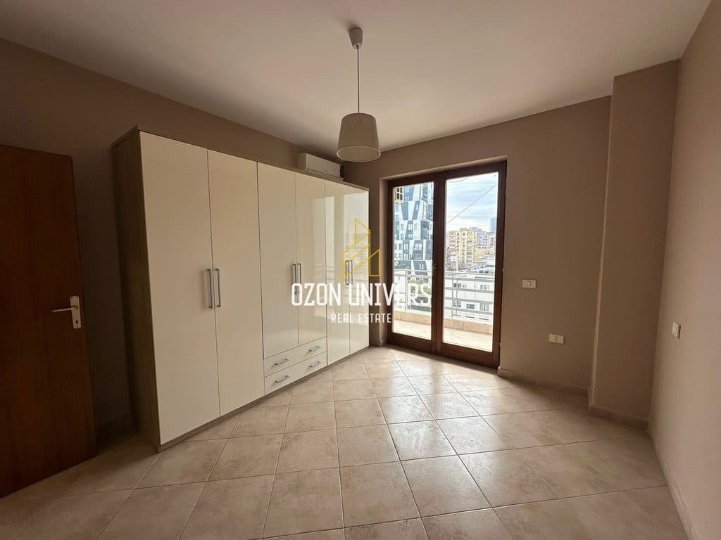 Apartament 3+1+2 për qira, tek Bulevardi Zogu i Parë! 3