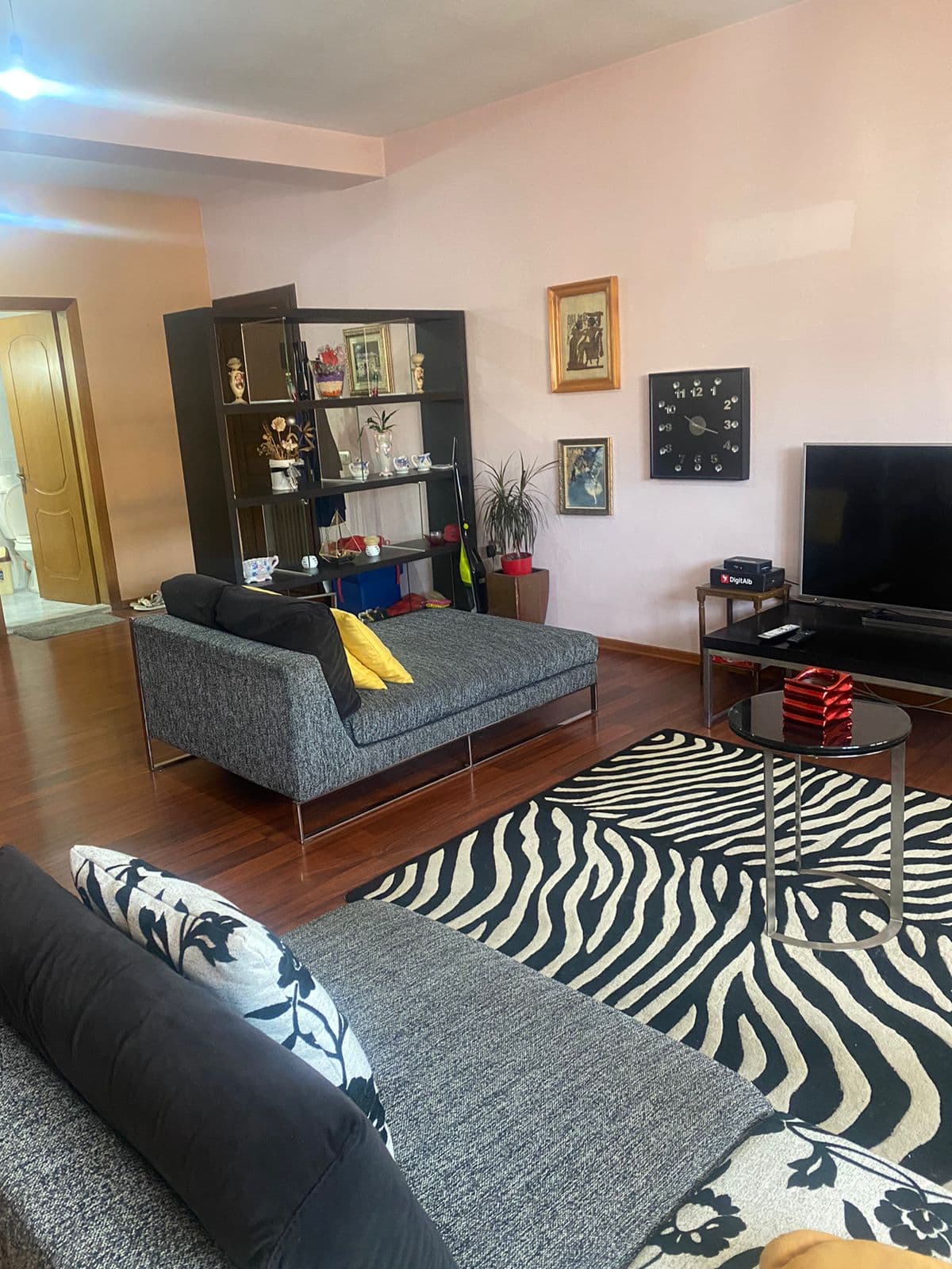 SHITET APARTAMENT 2+1+2 TEK KODRA E DIELLIT!