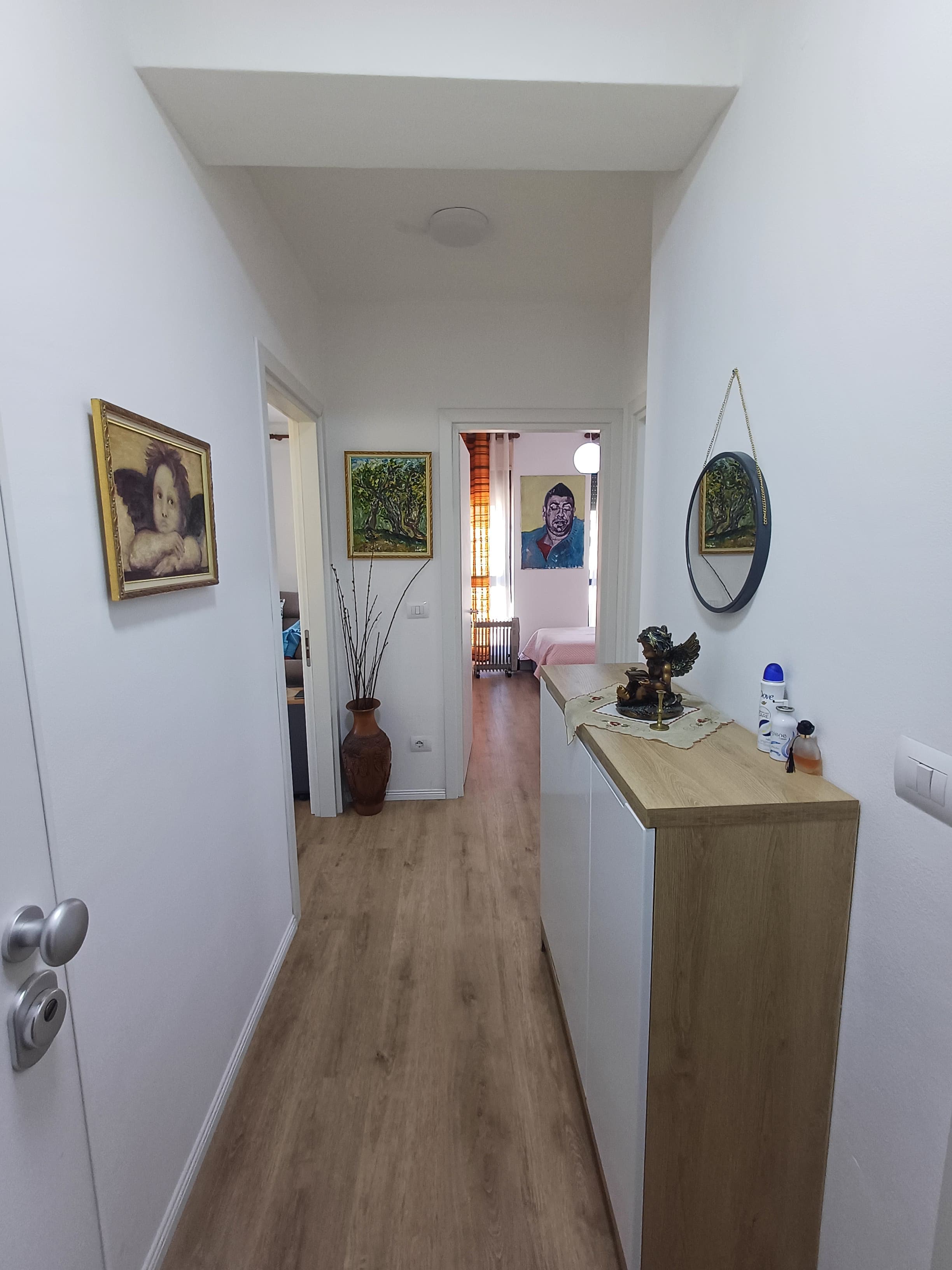 Shitet apartament 2+1+2 tek Kompleksi Mangalem , Ali Demi! 3
