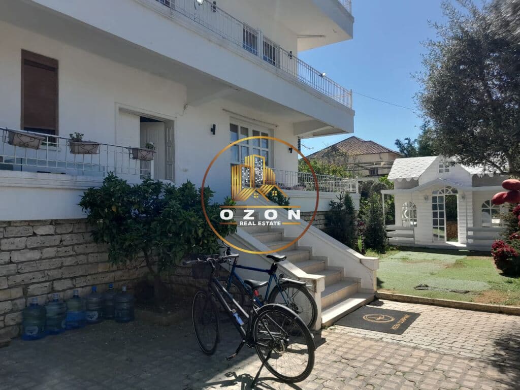 Vilë për Shitje në Allias! 4