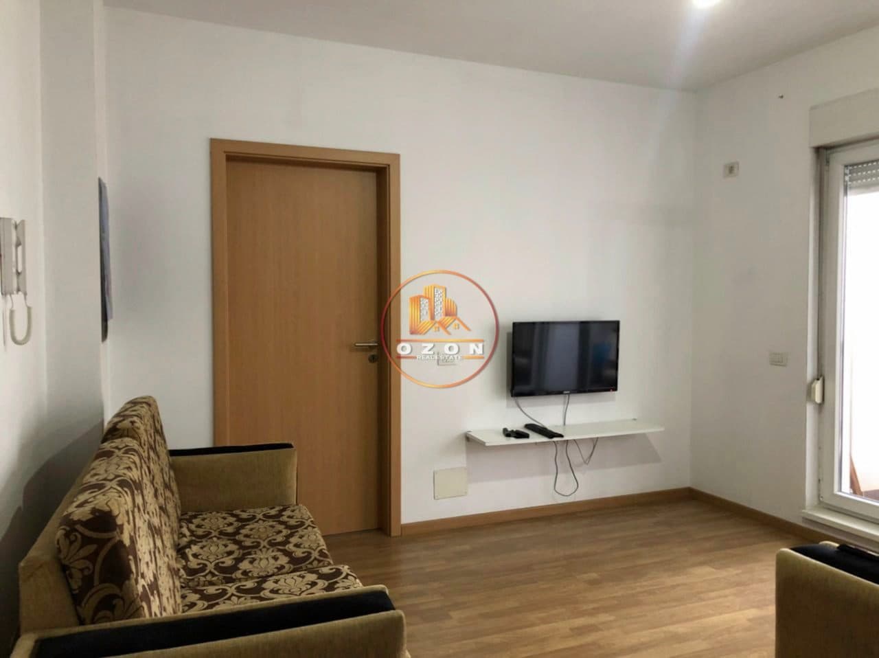 JEPET ME QERA APARTAMENT 1+1, KOMPLEKSI KONTAKT