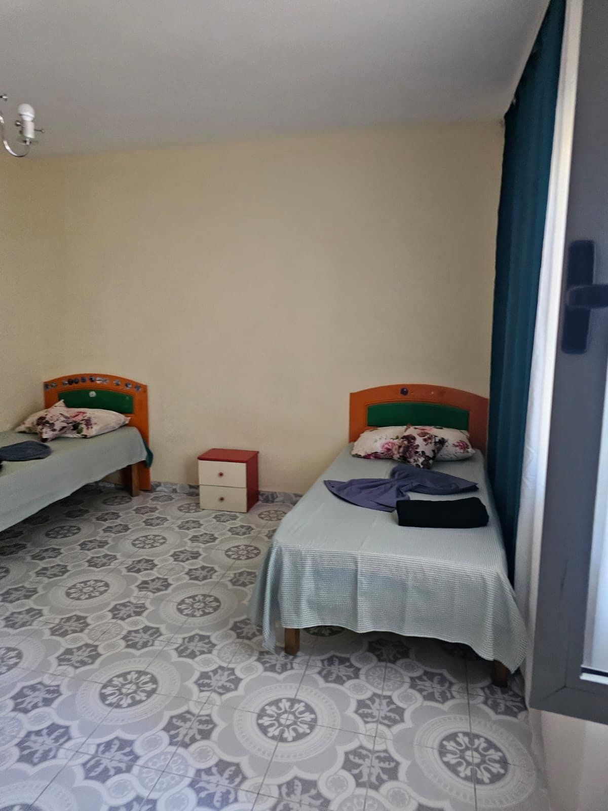 Apartament Me Qira 2+1 Tek Ish Tregu Elektrik! 3