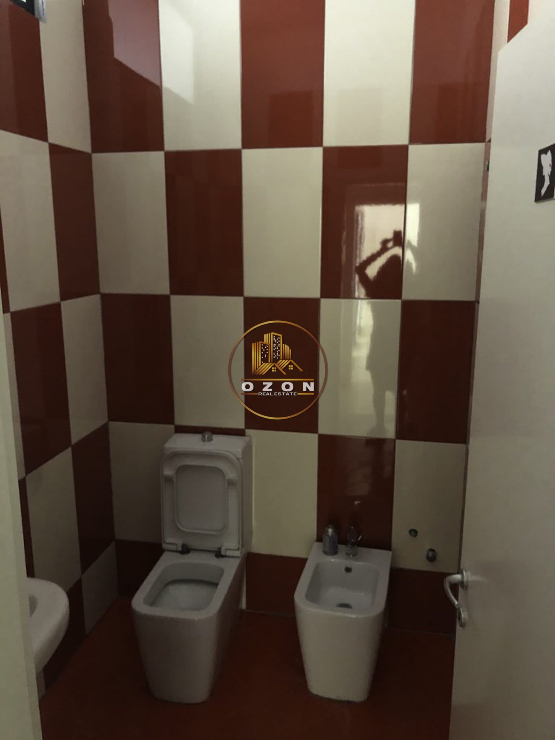 AMBIENT BIZNESI ME QERA, 546 M2 .ADRESA : KODRA E DIELLIT