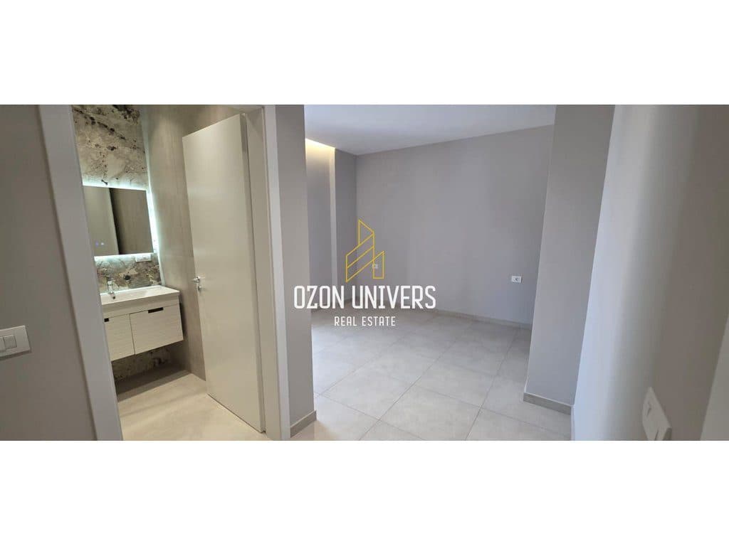 2 Apartamente me qira për biznes, tek Galeria Roma, Rruga e Kavajës! 4