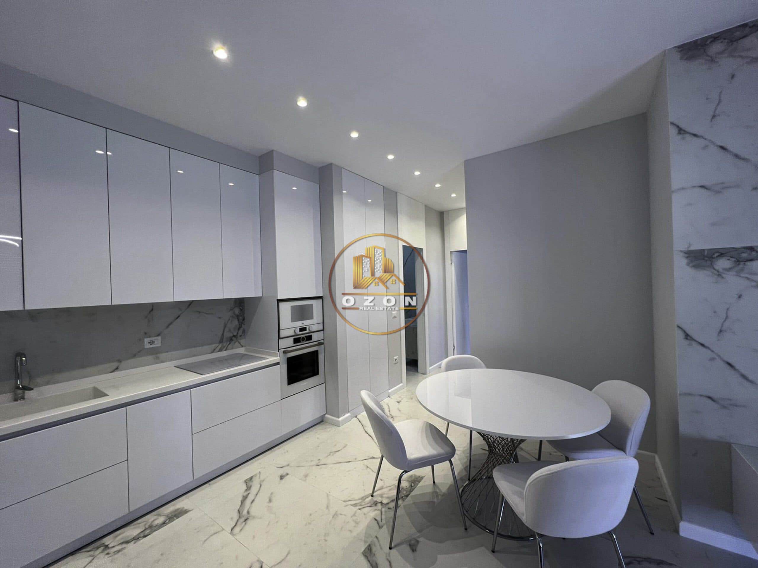 APARTAMENT 2+1 SHITET OSE JEPET ME QERA NE NJE REZIDENCE PRANE TEG !