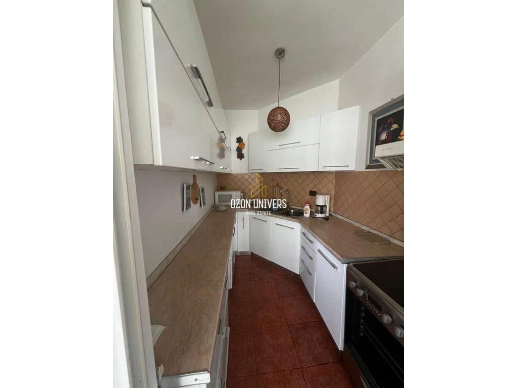 Apartament 2+1 për qira tek Komuna e Parisit! 3