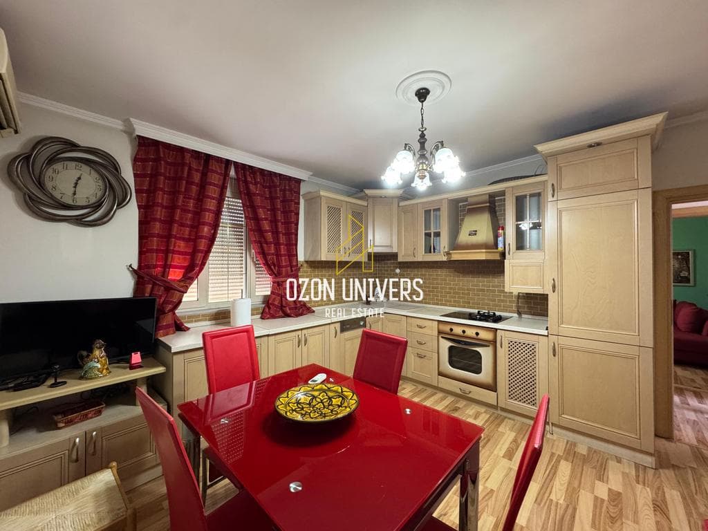 Apartament 2+1 për qira tek Rruga Fortuzi, Qendër!