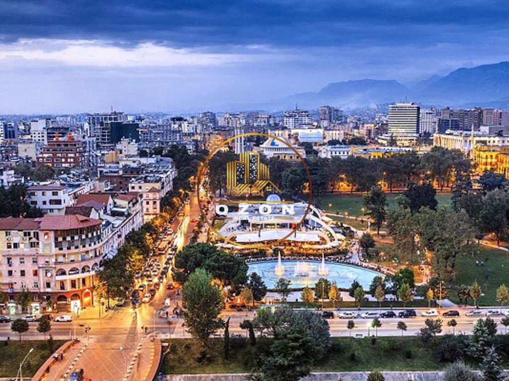 Shitet apartament 2+1+2 në Bllok , Tiranë!