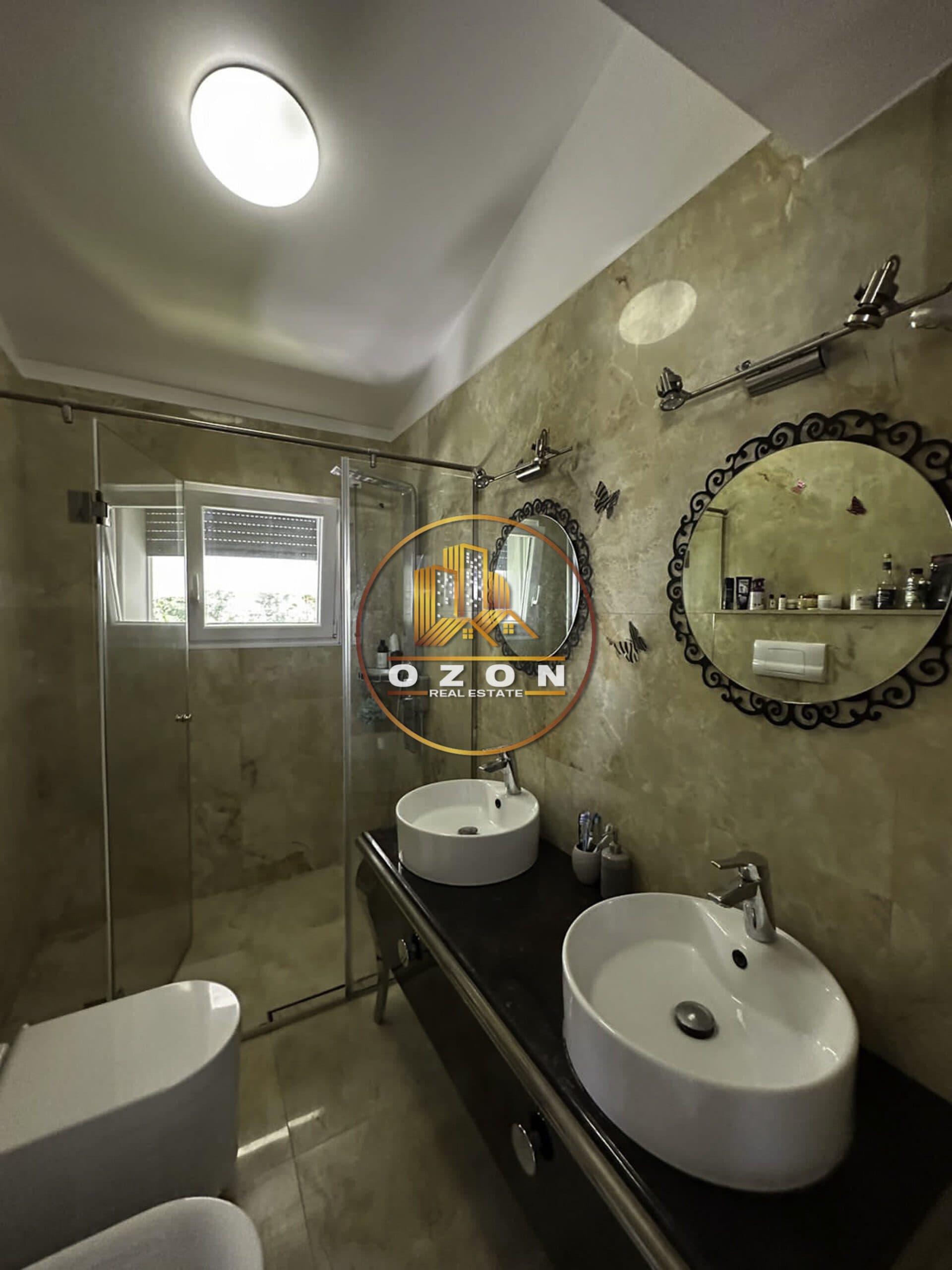 JEPET ME QIRA SUPER VILE LUKSOZE 2-KATESHE, TEK LONG HILL RESIDENCE! 3