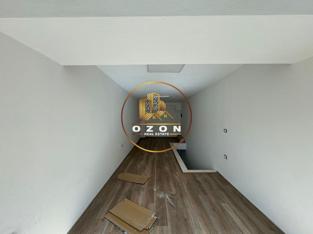 Jepet Ambient Biznesi me Qira Buzë Rruge Myslym Shyr!