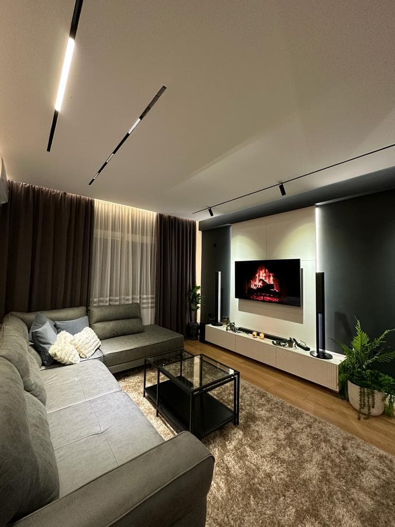 Apartament 1+1 për Qira – Kompleksi Kika 1, Komuna e Parisit!