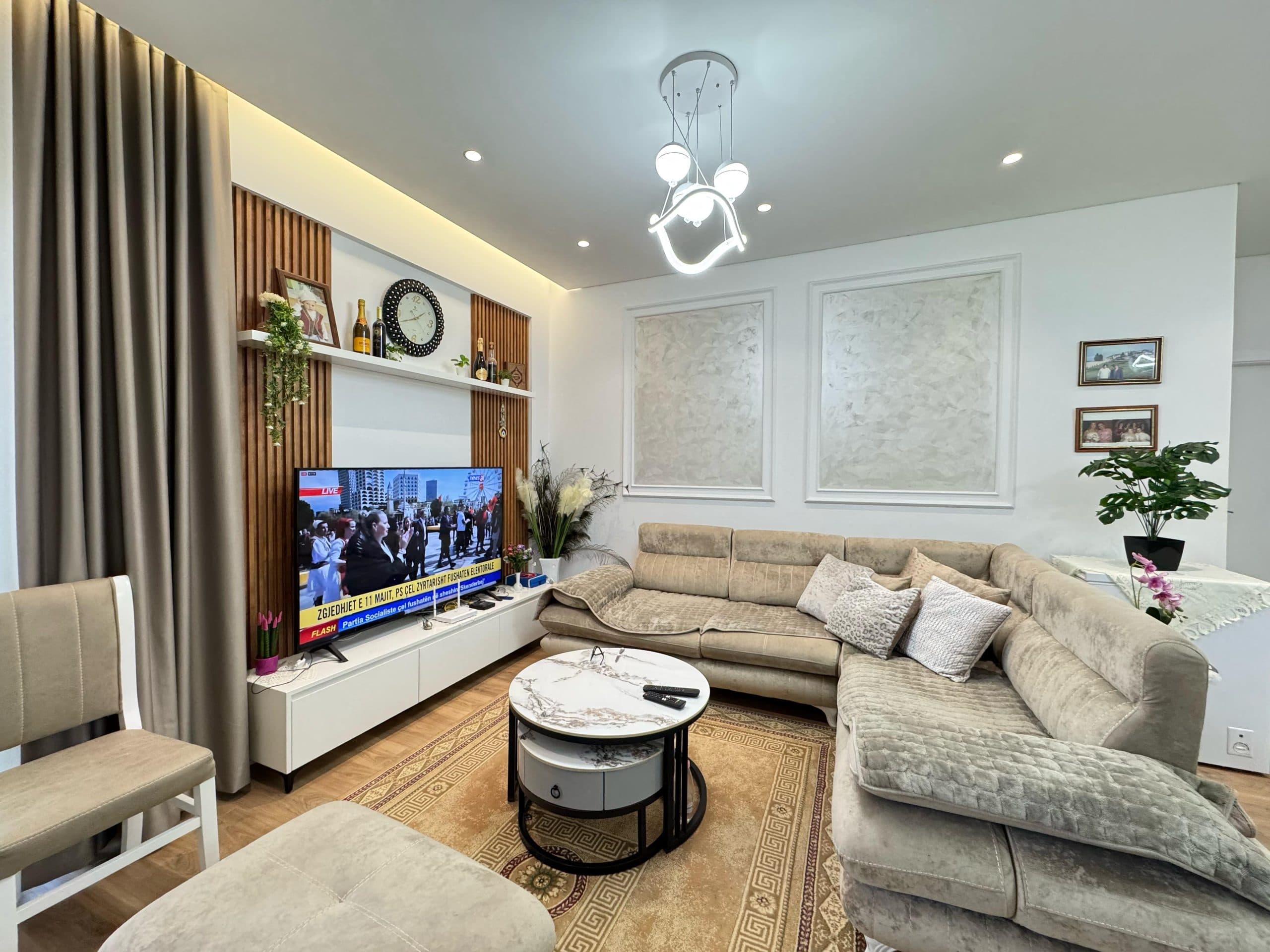 Apartament modern 1+1 për qira tek Ish Fusha e Aviacionit!