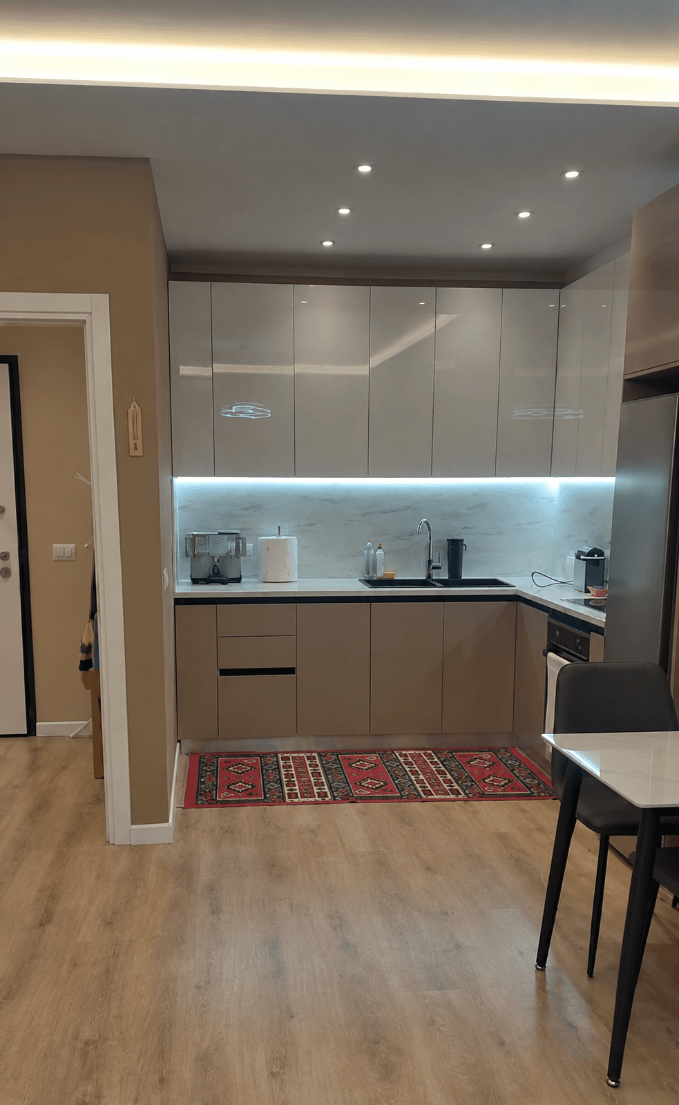 Apartament 1+1 për qira pranë Shkollës Osman Myderizi, Rruga e Elbasanit! 3