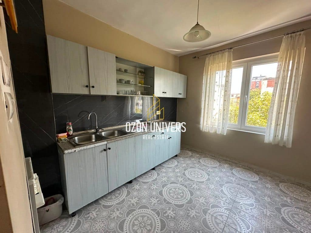 Apartament 2+1 për shitje tek Vasil Shanto ! 3