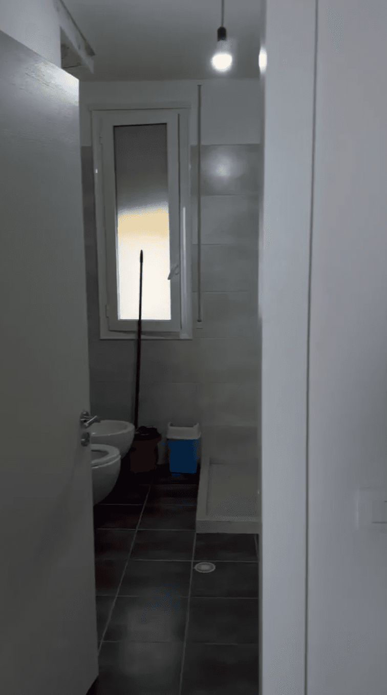 Apartament 2+1 me parkim për shitje, në Dhërmi! 4