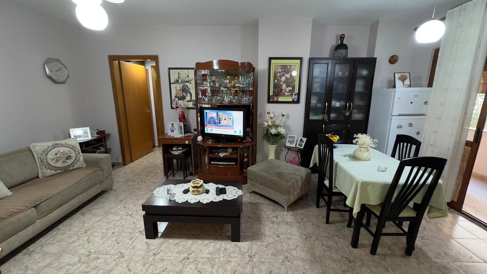 Apartament 1+1 për Qira tek Rruga e Bogdanëve! 2