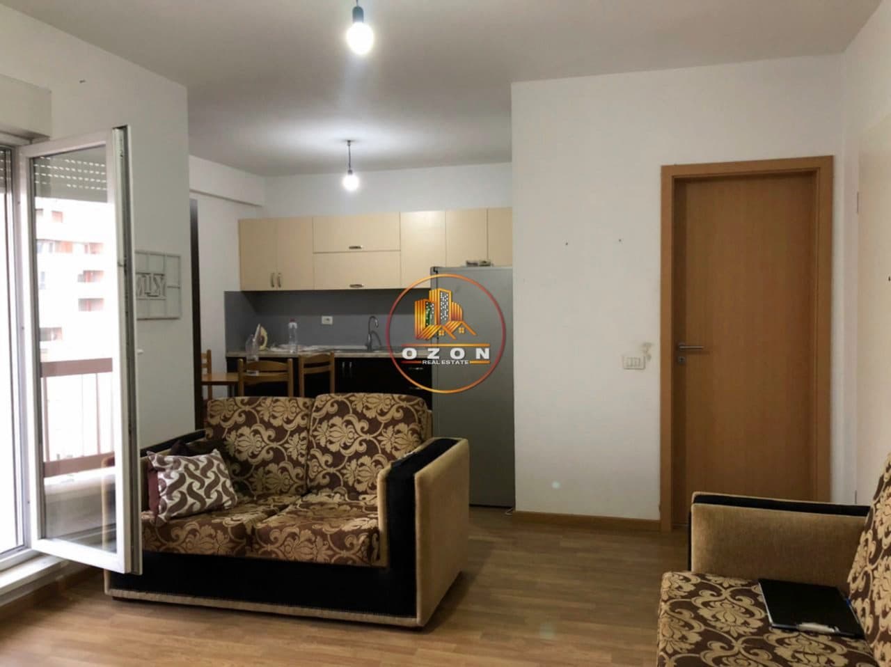 JEPET ME QERA APARTAMENT 1+1, KOMPLEKSI KONTAKT