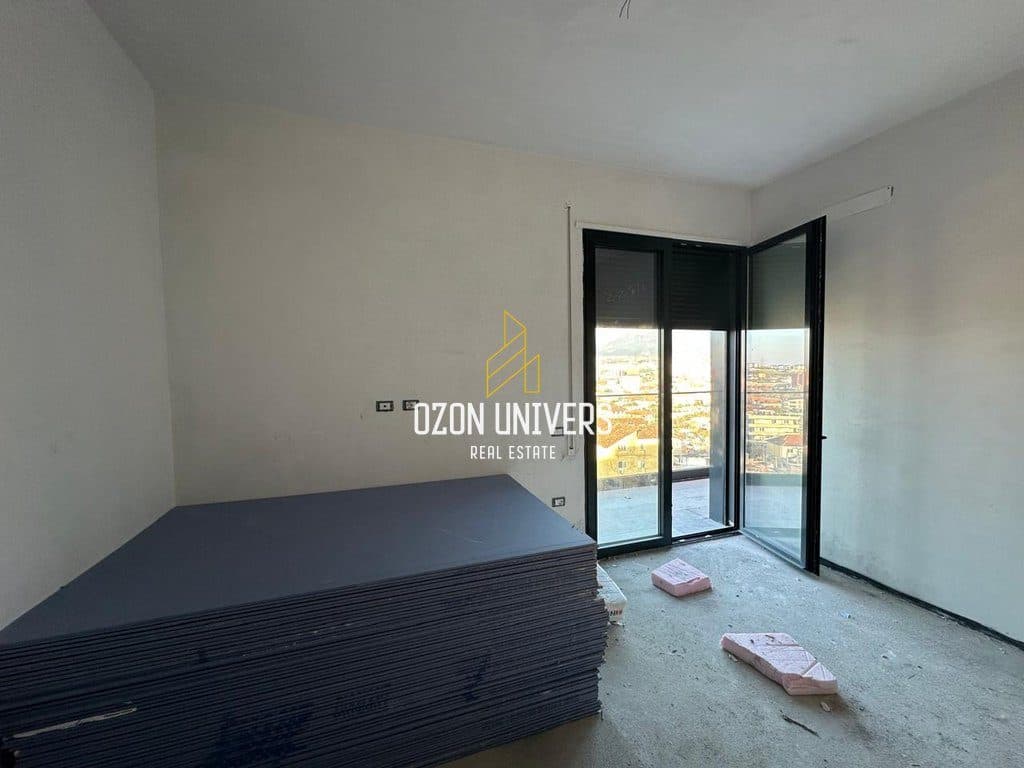 Apartament 2+1+verandë për shitje në Don Bosko! 2