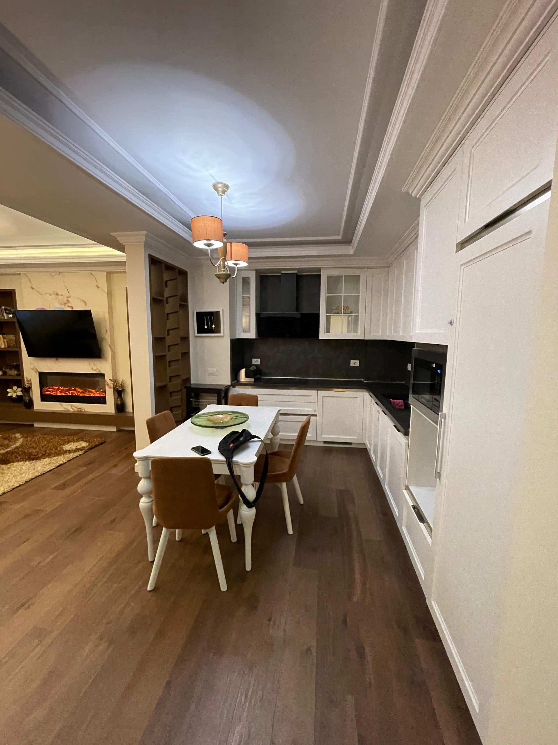 Apartament per shitje te Stadiumi Air Albania ! 3