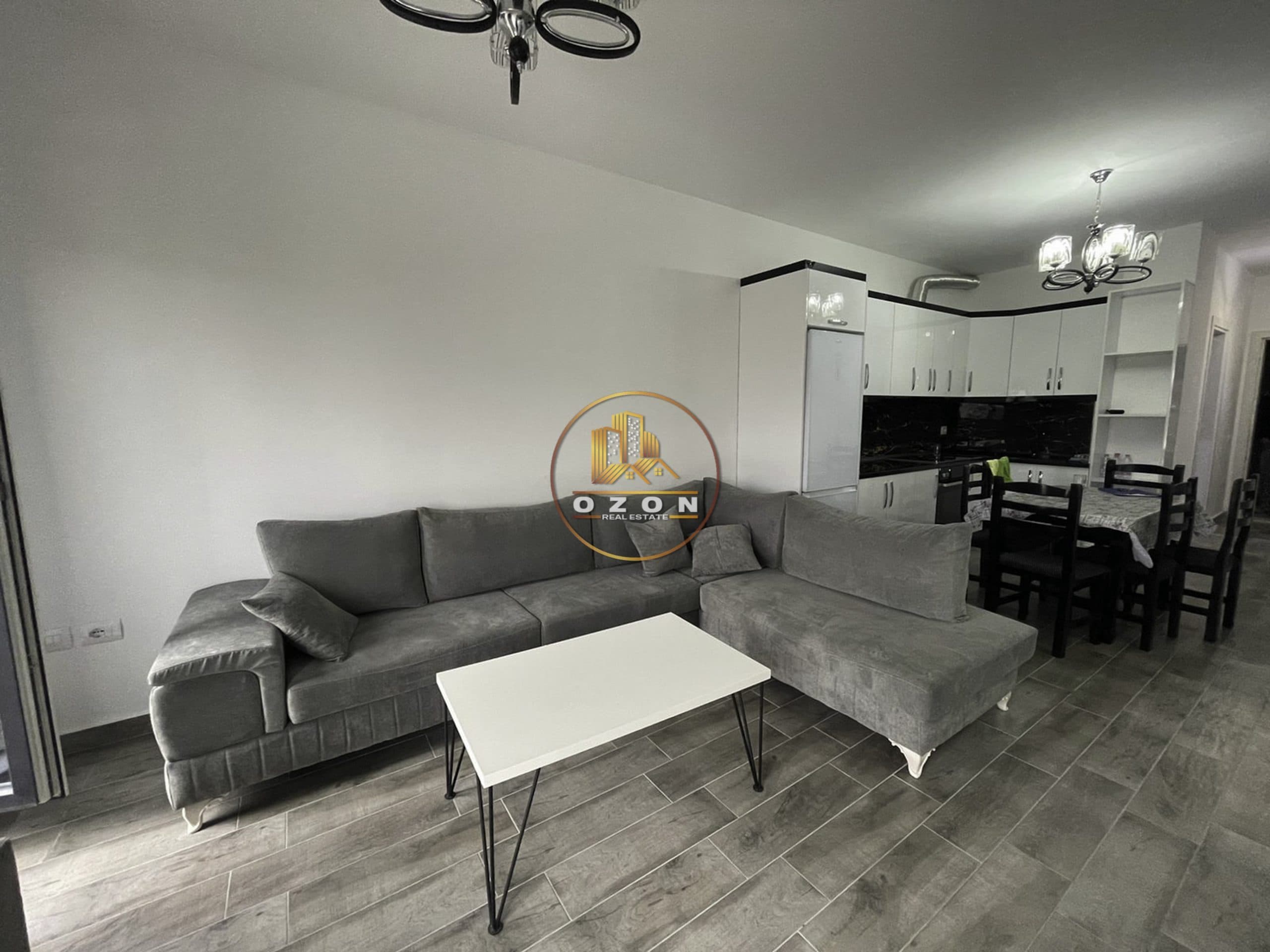 SUPER APARTAMENT 2+1 ME QERA TEK RRUGA E BURGUT !
