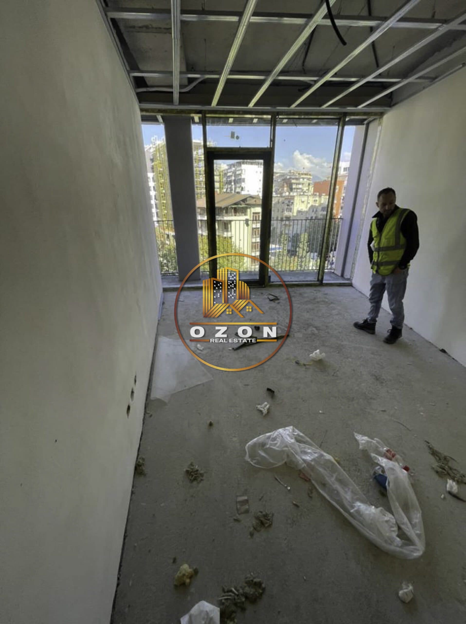 SHITET APARTAMENT 2+1+2 TEK LAKE VIEW RESIDENCES, RRUGA E KOSOVAREVE! 3
