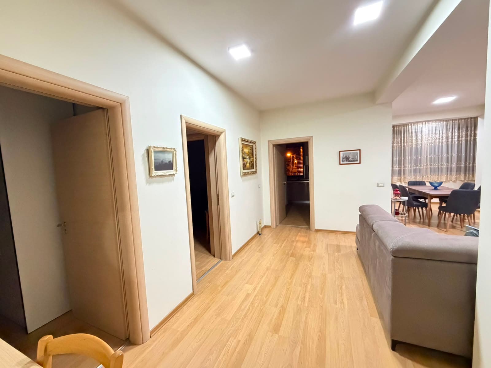 Apartament 3+1+2 për qira ( kat vile ), Ish Fusha e Aviacionit. 4