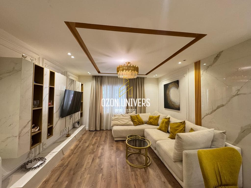 Apartament modern 4+1 për qira në Laprakë!