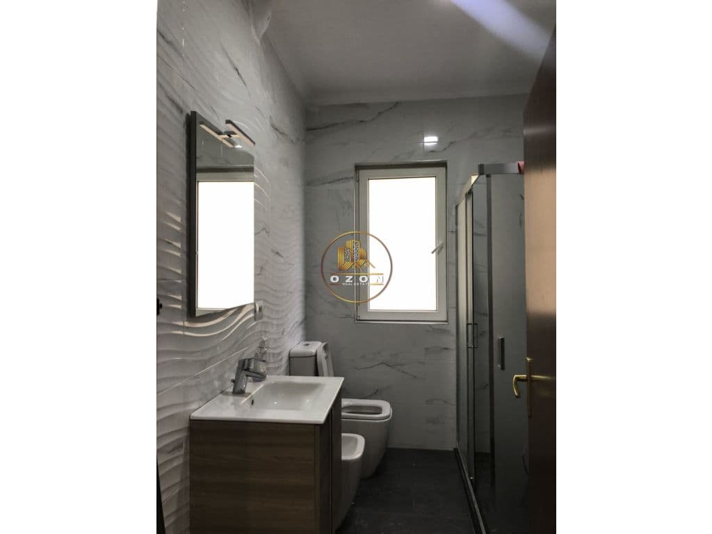 Jepet me qera Apartament 1+1 per zyra , Adresa : Sheshi Willson 2