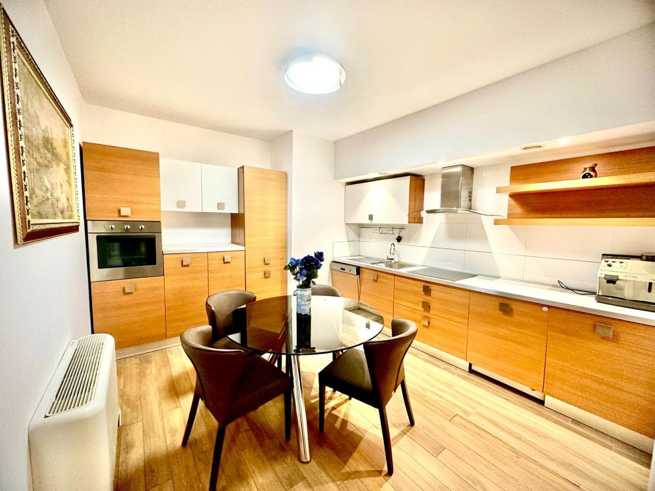 Apartament per shitje1+1 te Liqeni i Tiranes ! 4