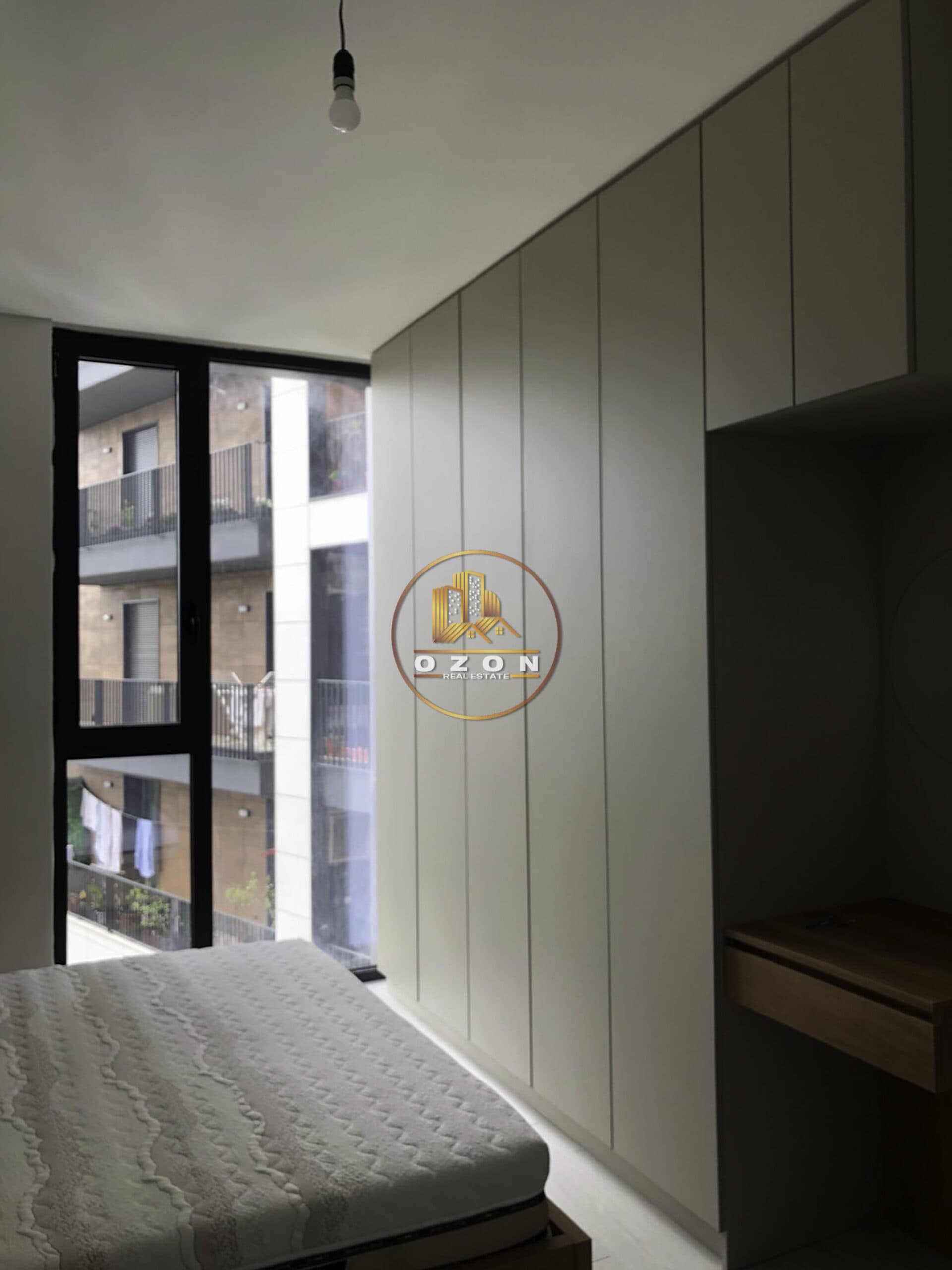 JEPET ME QERA APARTAMENT 2+1 PER BANIM/BIZNES ,FABRIKA E MIELLIT !
