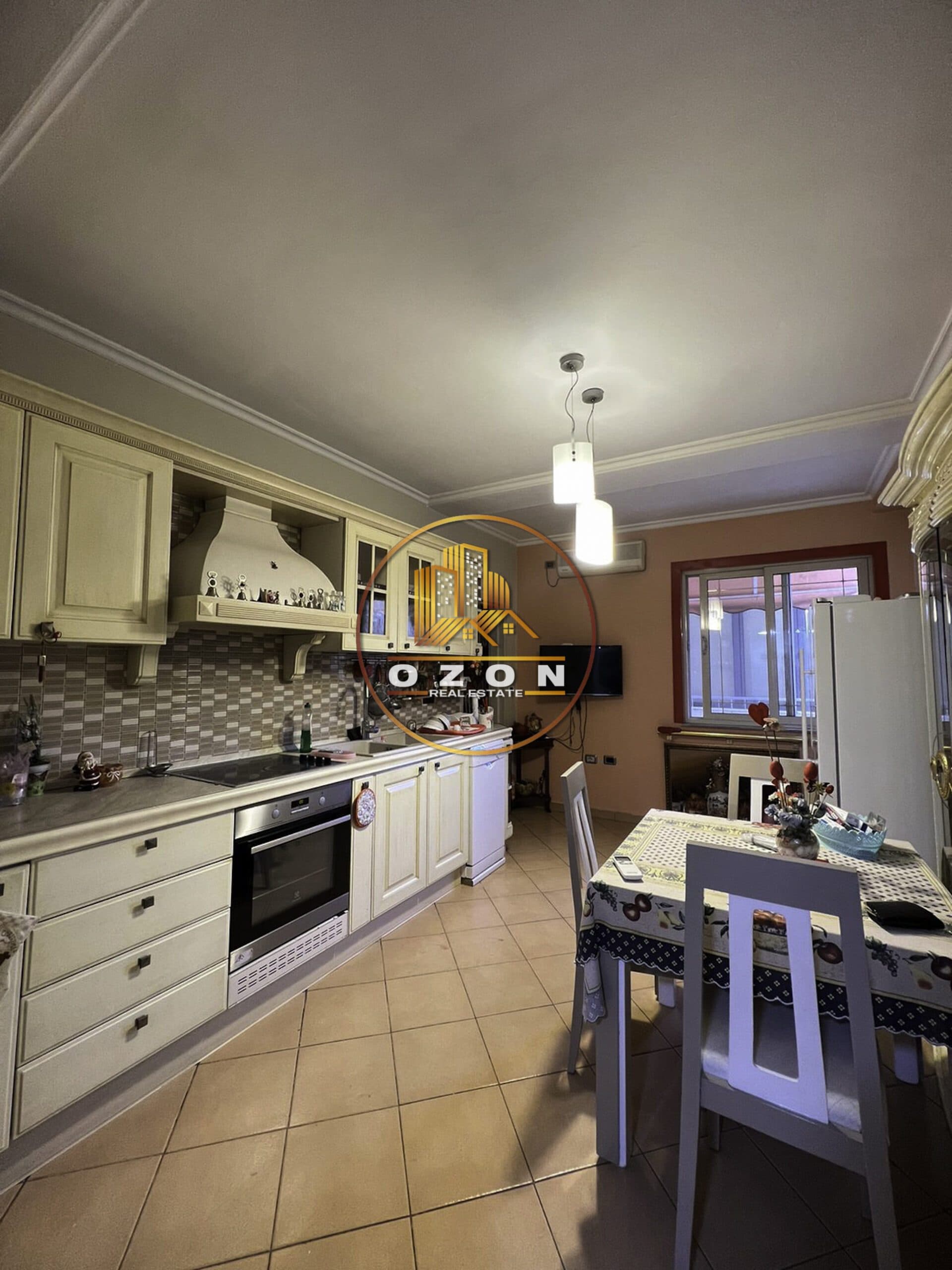 SHITET APARTAMENT 2+1 NE MYSLYM SHYRI!