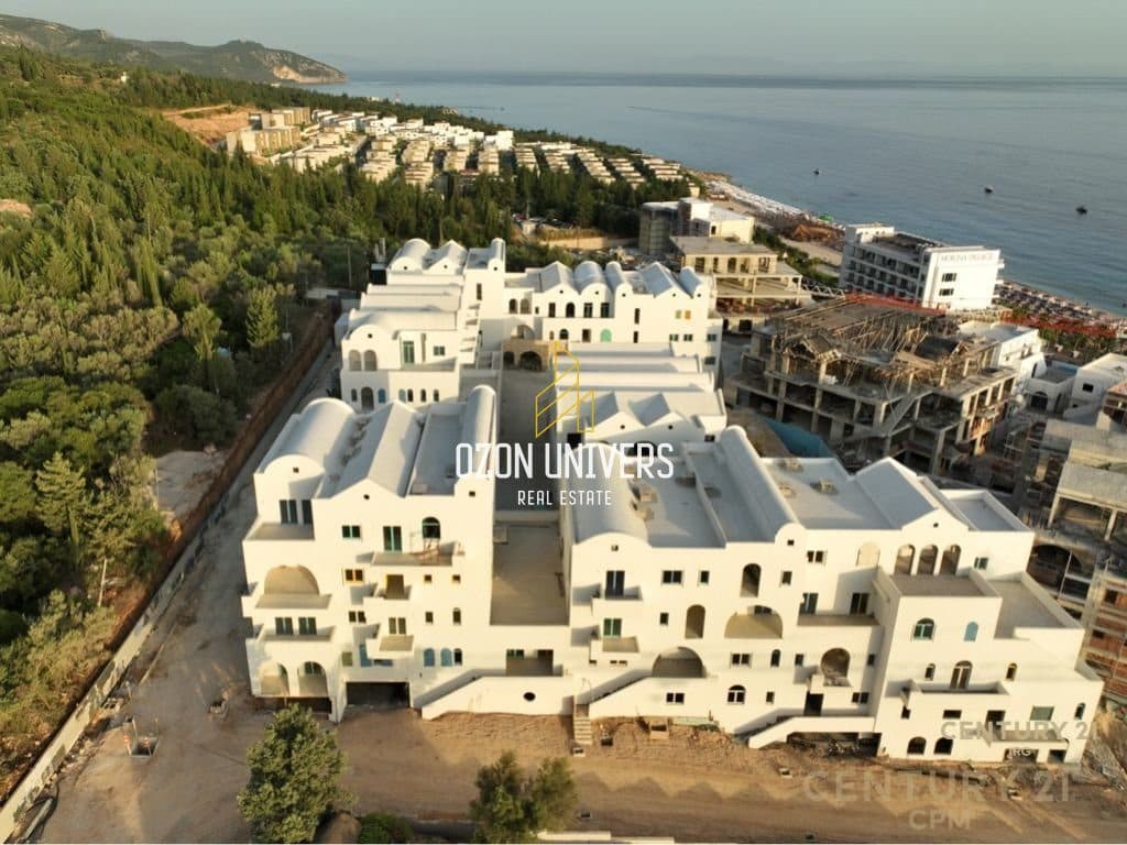 Apartament 2+1 për Shitje Me Verandë Tek Santorini 2, Dhërmi