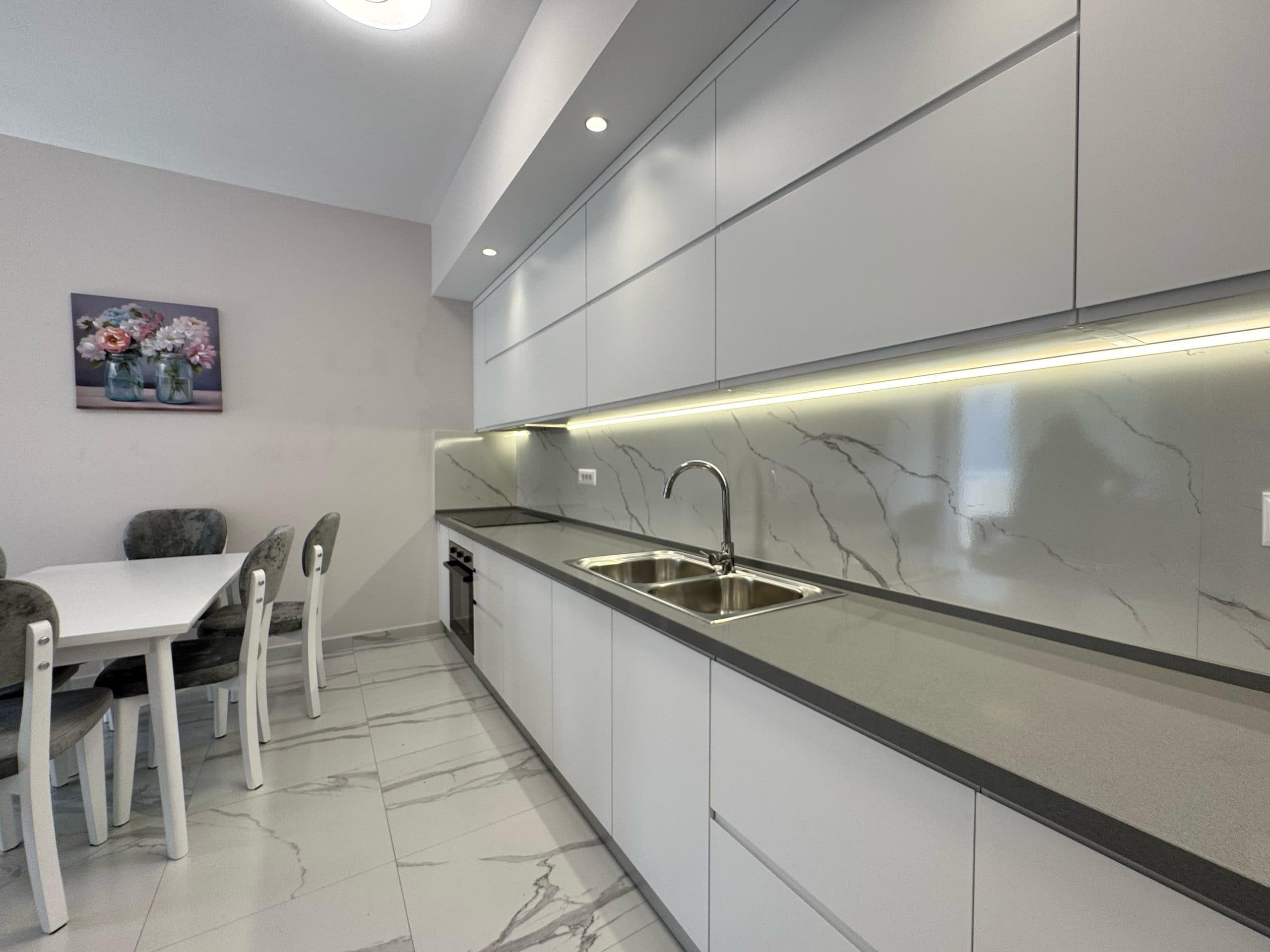 Apartament 2+1+parking për qira - Ish Fusha e Aviacionit! 4