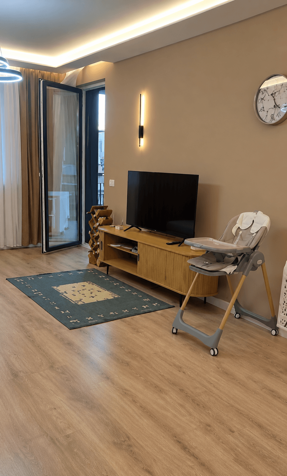 Apartament 1+1 për qira pranë Shkollës Osman Myderizi, Rruga e Elbasanit! 2