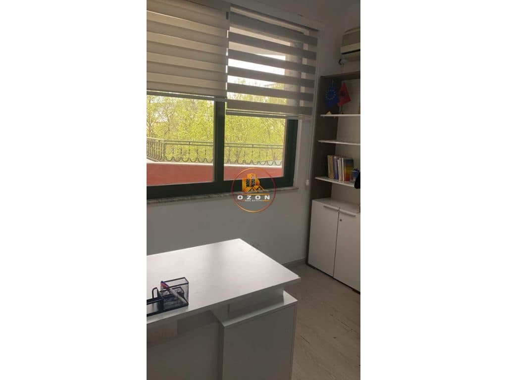 Jepet me qera Ambient per Zyre tek Ish Ekspozita !