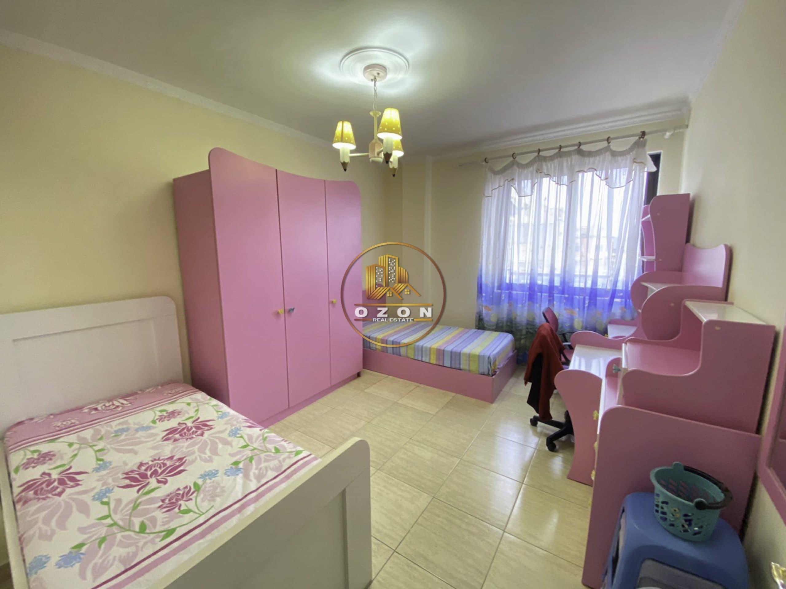 SHITET/QERA APARTAMENT 2+1 TEK RRUGA E KAVAJES ! 2