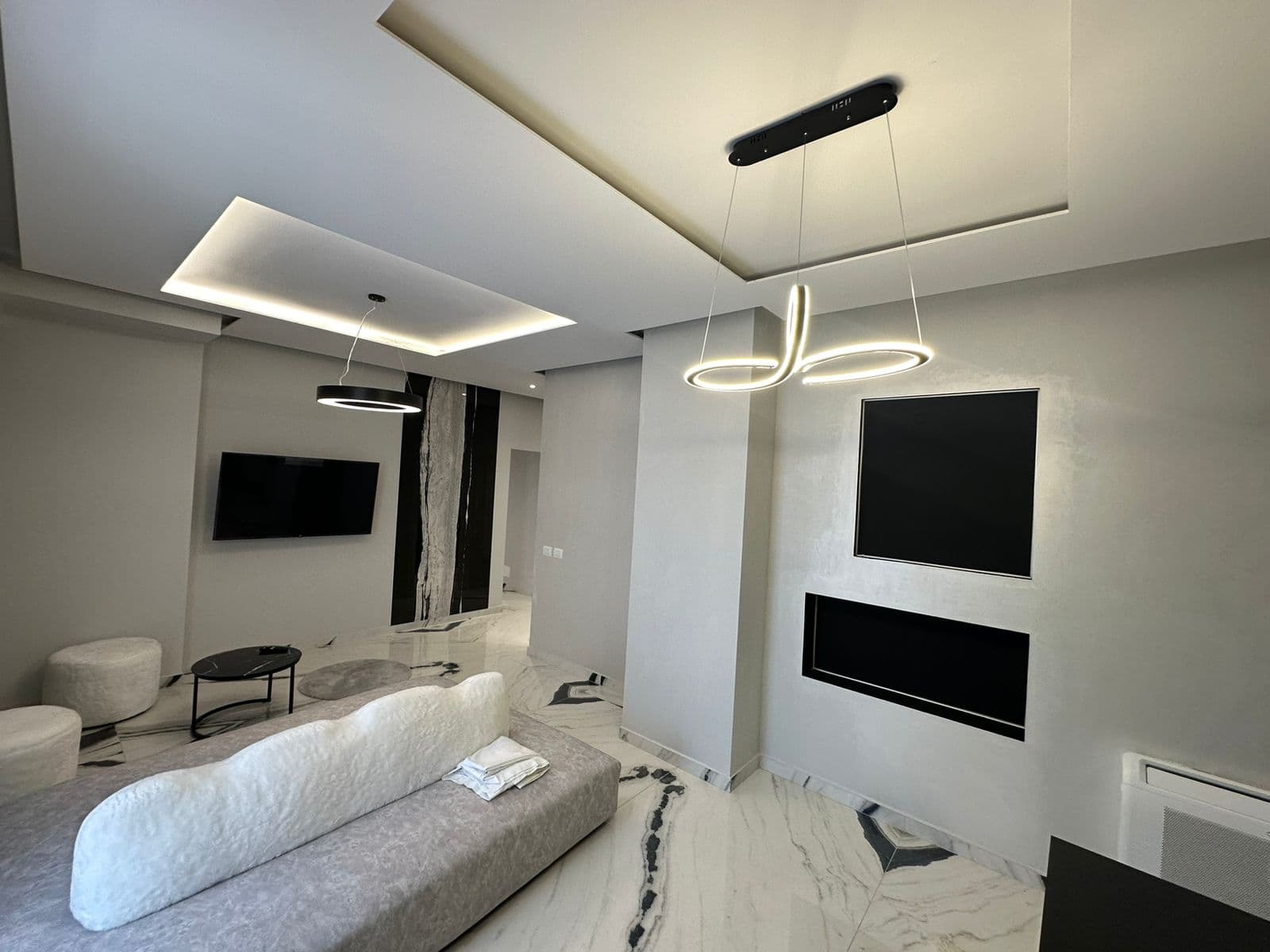 JEPET APARTAMENT LUKSOZ ME QIRA TEK GARDEN RESIDENCE TURDIU, I PA BANUAR ME PARE!