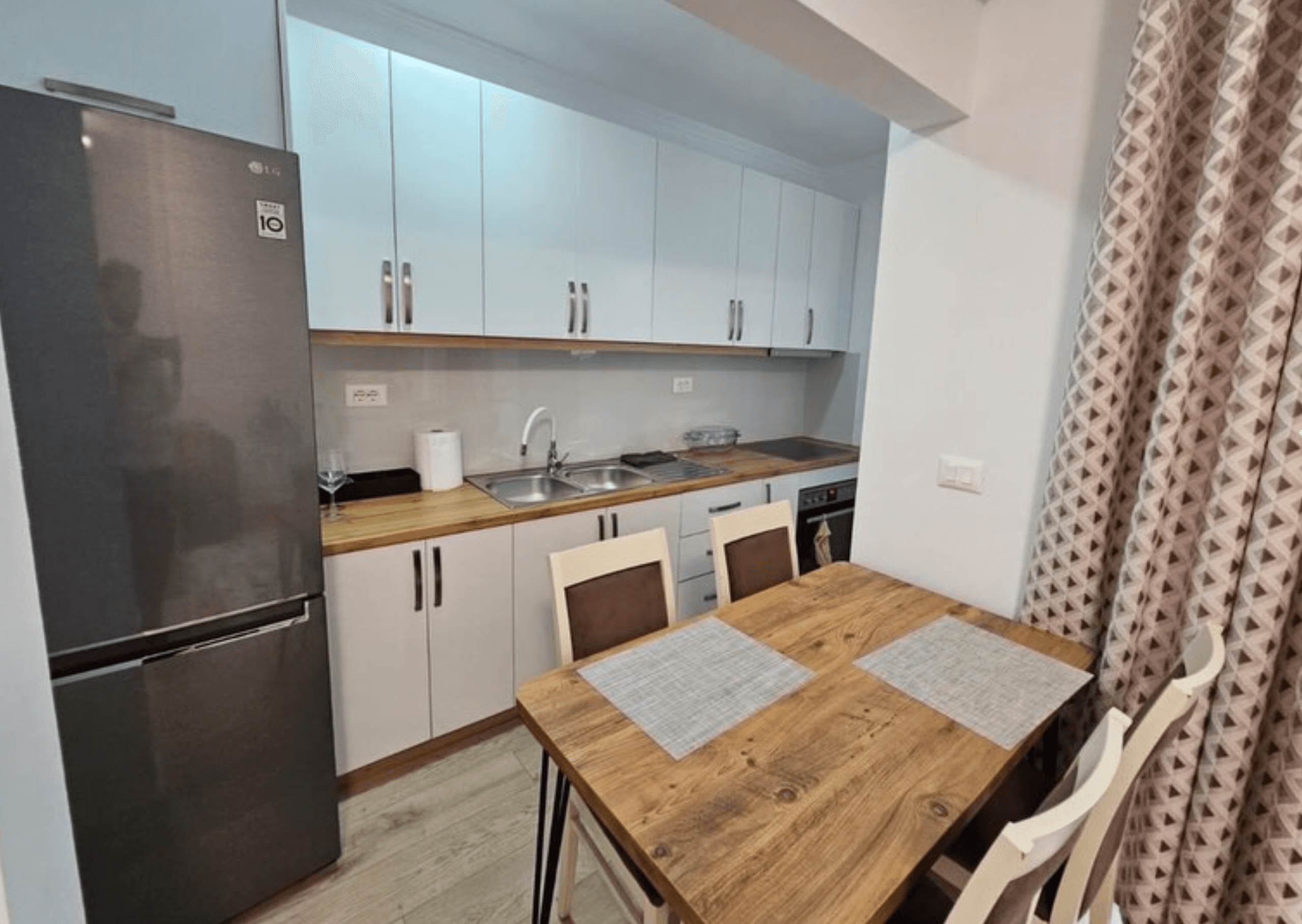 Apartament 1+1 për qira, tek Rruga e Kavajës! 3
