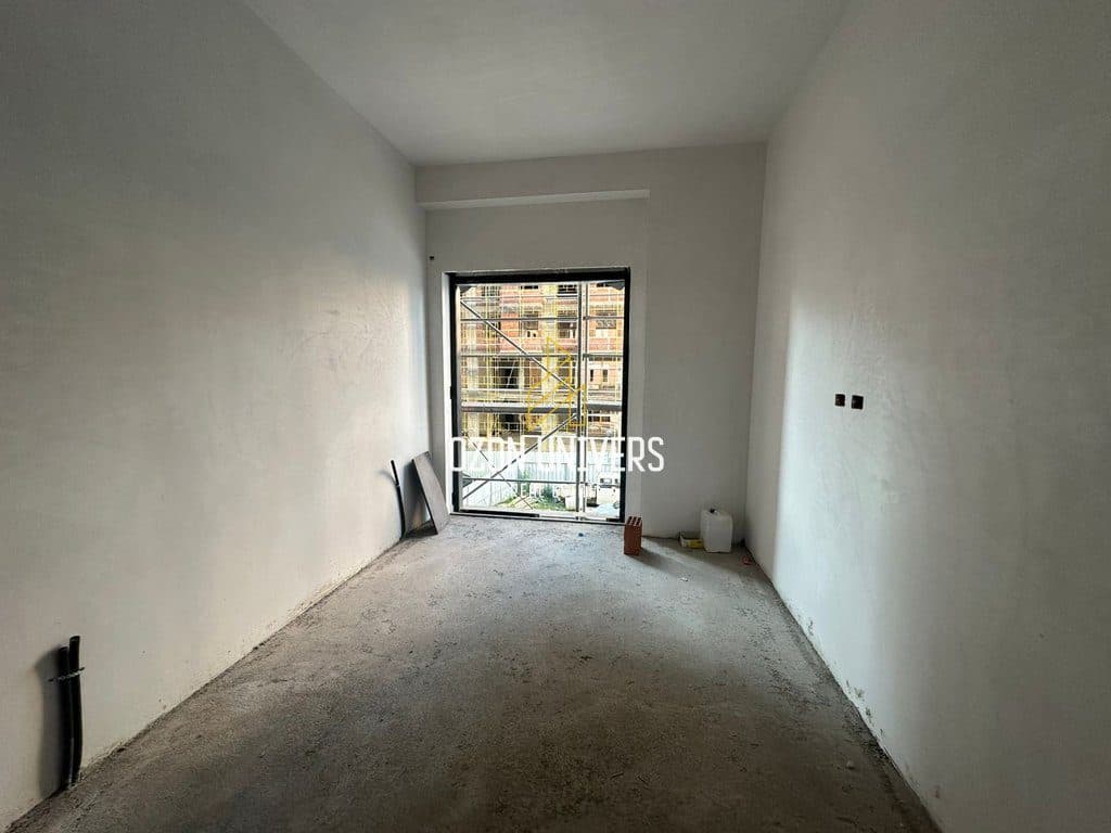 Apartament 2+1+2 për shitje, tek Ish Fusha e Aviacionit! 4
