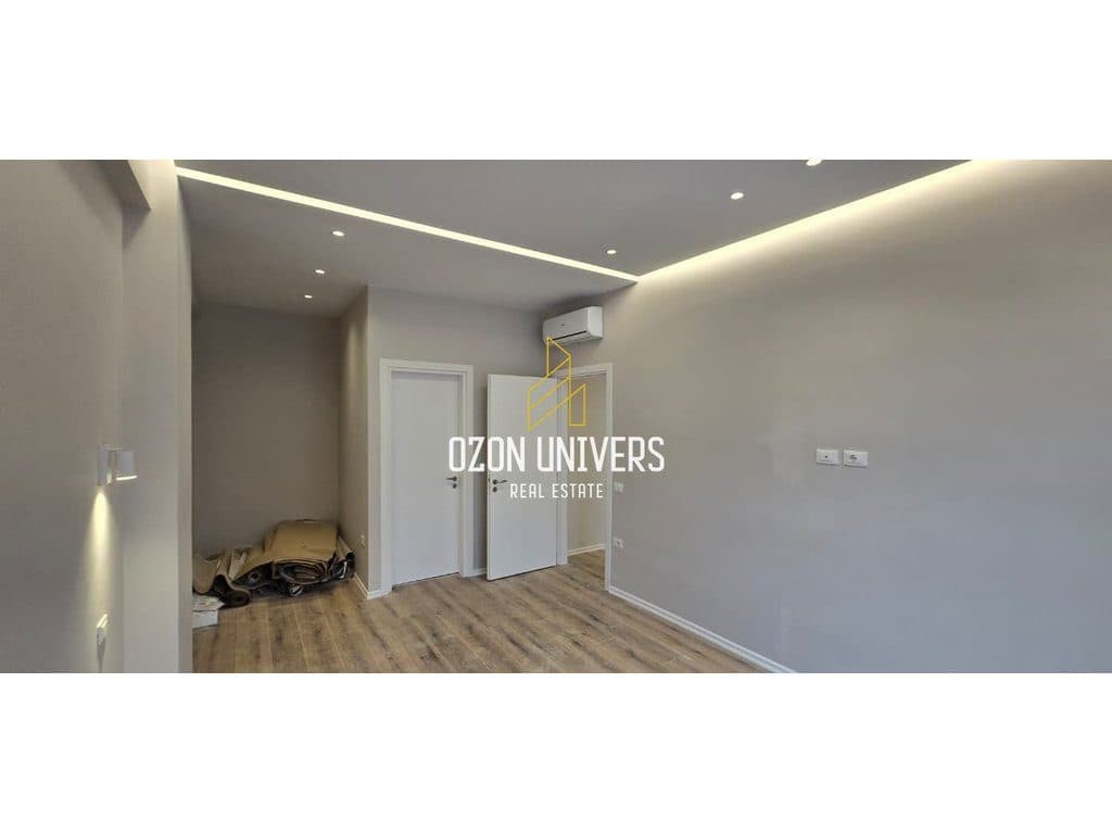 Apartament 2+1 për Qira, tek Komuna e Parisit! 4