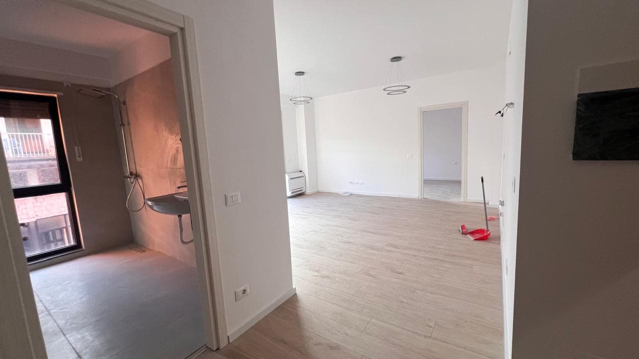 Apartament 1+1 me Qira në rrugën Myslym Shyri! 3